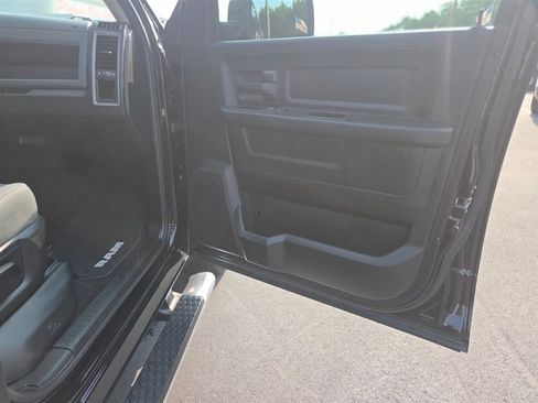 Used 2020 RAM 1500 Tradesman w/ Chrome Plus Package RWD image 11