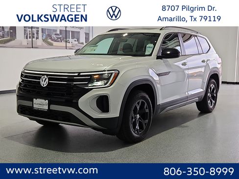 New 2026 Volkswagen Atlas Peak Edition AWD/4WD image 1