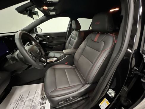 Certified 2026 Chevrolet Trax RS w/ Driver Confidence Package FWD image 19