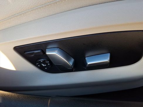 Used 2020 BMW 540i xDrive w/ Premium Package image 6