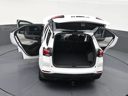 Used 2024 Chevrolet Equinox LS FWD image 33