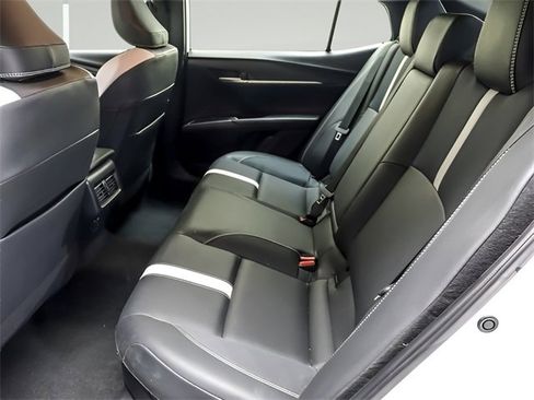 Certified 2025 Toyota Camry SE image 10