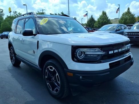 Used 2023 Ford Bronco Sport Outer Banks w/ Tech Package AWD/4WD image 3