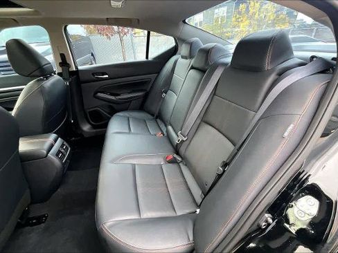 Certified 2023 Nissan Altima 2.0 SR image 18