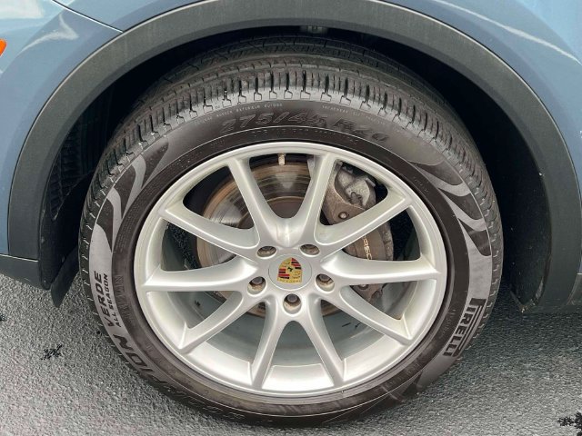 Used 2020 Porsche Cayenne AWD/4WD image 8