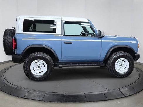 Used 2024 Ford Bronco Heritage Edition image 8