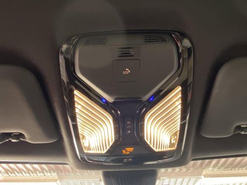 Used 2021 BMW X5 xDrive40i w/ Premium Package image 33