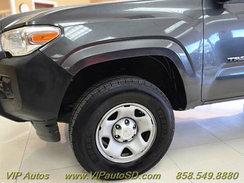 Used 2017 Toyota Tacoma SR5 image 15
