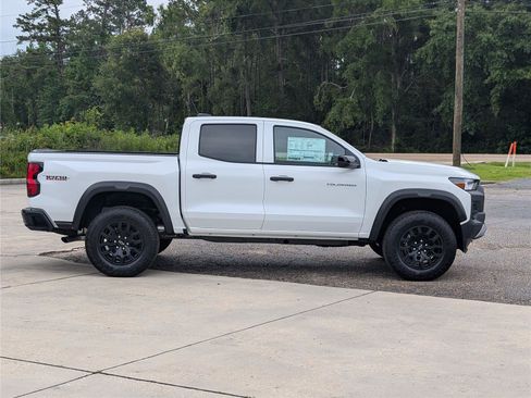 New 2026 Chevrolet Colorado Trail Boss AWD/4WD image 8