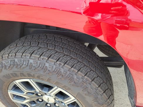 Used 2025 Chevrolet Colorado Z71 w/ Z71 Convenience Package 2 image 31