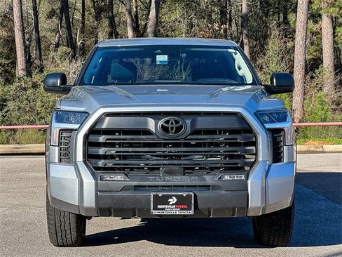 Used 2022 Toyota Tundra SR5 image 3
