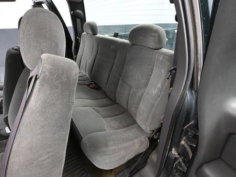 Used 2003 Chevrolet Silverado 1500 LS AWD/4WD image 28