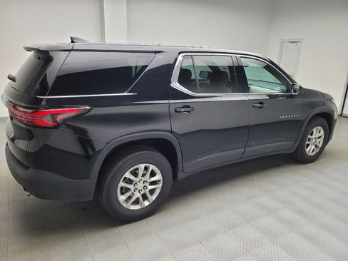 Used 2022 Chevrolet Traverse LS FWD image 10