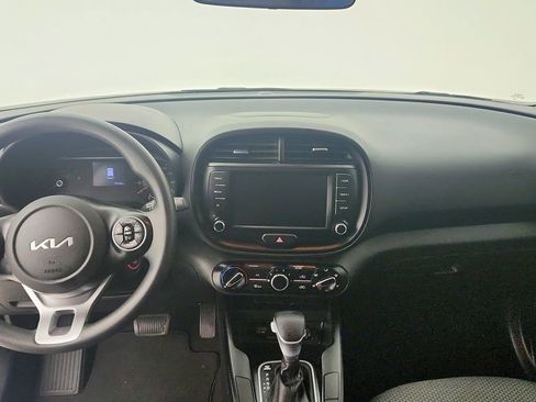 Used 2022 Kia Soul LX w/ Technology Package FWD image 21