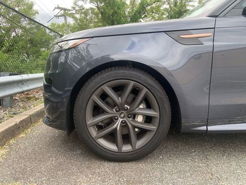 Certified 2025 Land Rover Range Rover Sport Dynamic SE image 11