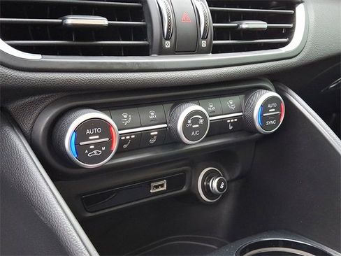 Used 2020 Alfa Romeo Giulia Base w/ Nero Edizione image 17