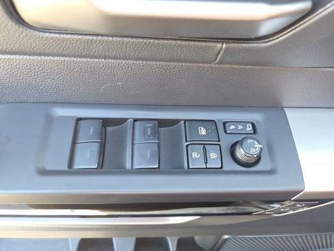 Used 2024 Toyota Tundra Limited AWD/4WD image 23