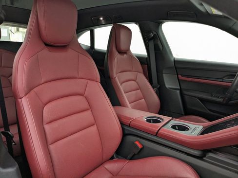 Certified 2022 Porsche Taycan 4 Cross Turismo image 22