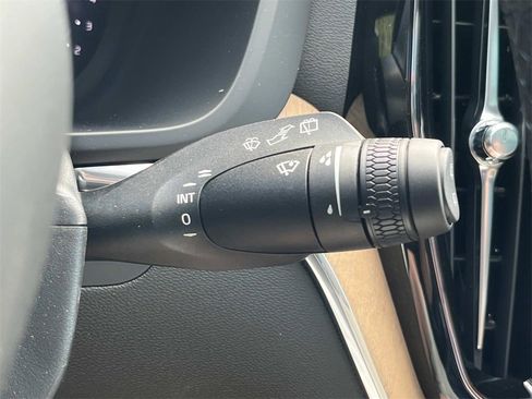 Certified 2026 Volvo XC60 B5 Plus w/ Protection Package Premier AWD/4WD image 31