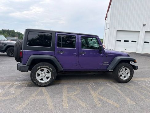 Used 2018 Jeep Wrangler Unlimited Sport S AWD/4WD image 6