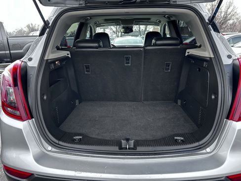 Used 2018 Buick Encore Essence image 9