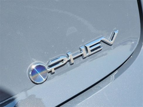 New 2026 Toyota Prius Plug-In Hybrid image 8