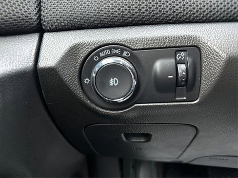 Used 2015 Chevrolet Cruze LTZ w/ Sun, Sound and Sport Package image 27