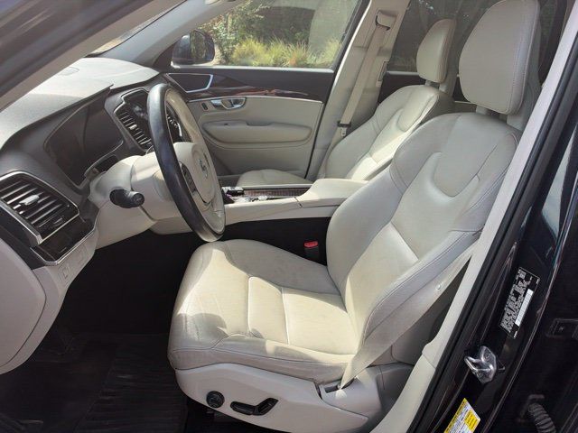 Used 2017 Volvo XC90 T6 Momentum w/ Vision Package AWD/4WD image 2