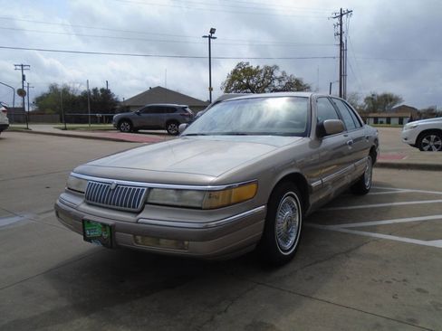 Used 1994 Mercury Grand Marquis GS image 3
