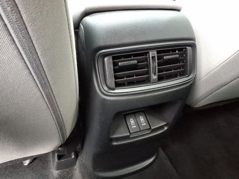 Used 2021 Honda CR-V EX image 11