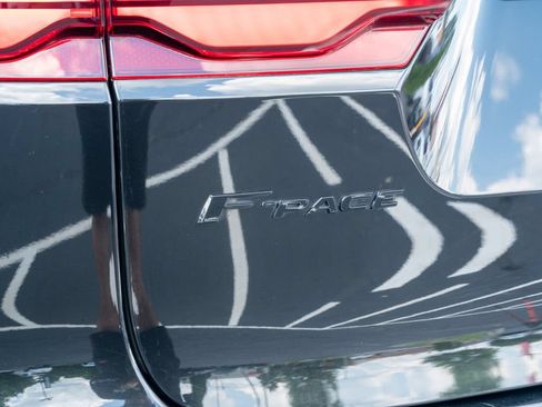 Used 2023 Jaguar F-PACE S AWD/4WD image 16