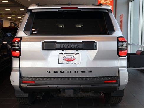 Used 2026 Toyota 4Runner TRD Off-Road Premium w/ Tow Technology Package AWD/4WD image 4
