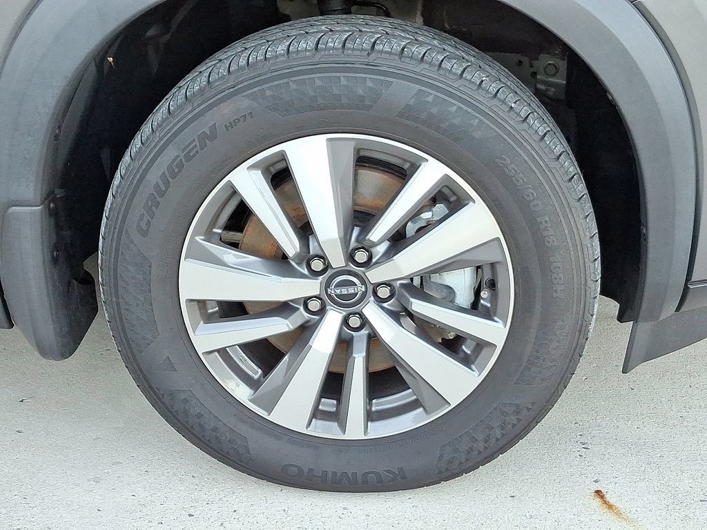 Used 2023 Nissan Pathfinder SL AWD/4WD image 11