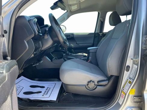 Used 2020 Toyota Tacoma SR image 9
