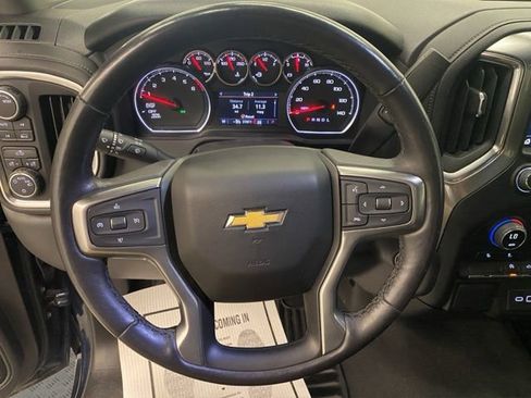 Used 2022 Chevrolet Silverado 1500 LT AWD/4WD image 15