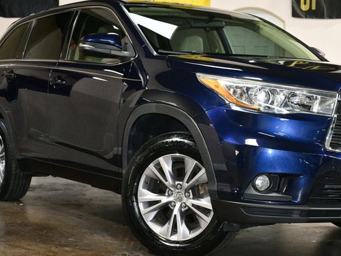 Used 2015 Toyota Highlander Plus image 53