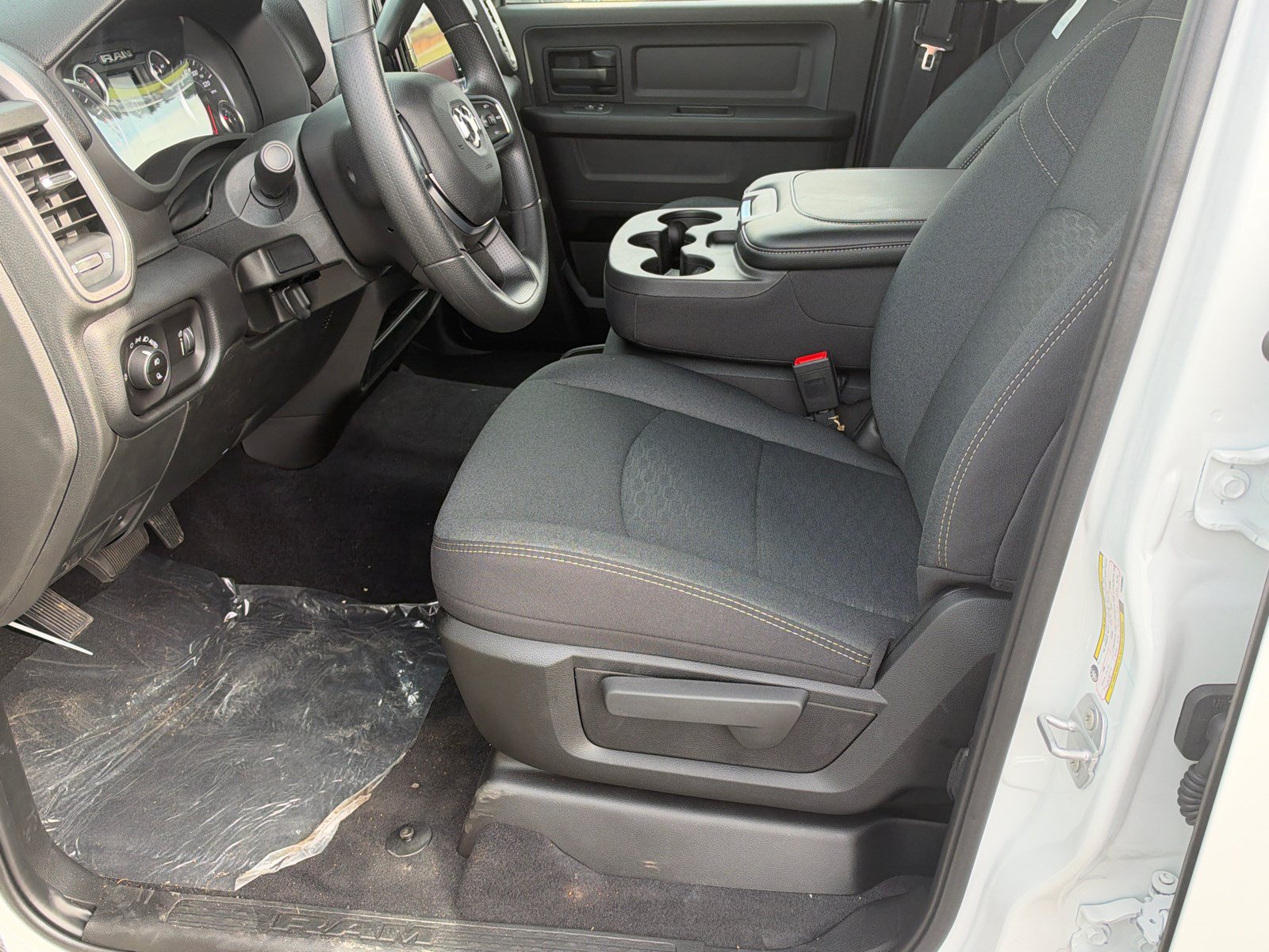 New 2026 RAM 2500 Tradesman AWD/4WD image 9
