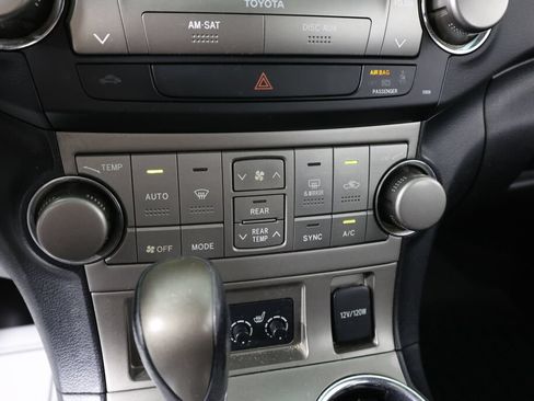 Used 2010 Toyota Highlander SE AWD/4WD image 33