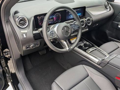 New 2026 Mercedes-Benz GLA 250 image 3