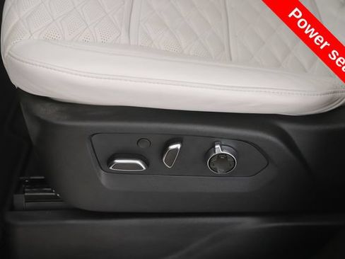 Used 2025 Cadillac Escalade ESV Sport Platinum AWD/4WD image 20