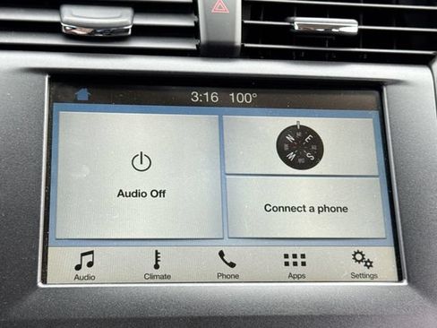 Used 2018 Ford Fusion SE w/ Equipment Group 201A FWD image 16
