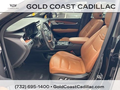 Certified 2023 Cadillac XT5 Premium Luxury w/ LPO, Floor Liner Package image 15