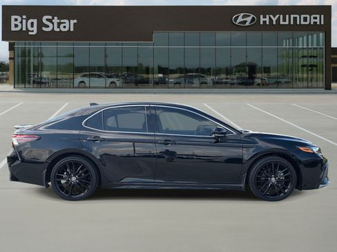 Used 2024 Toyota Camry XSE FWD image 5