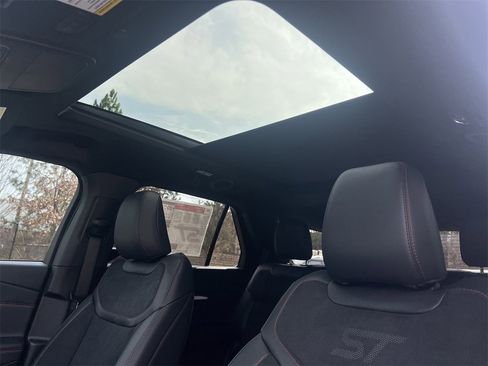 New 2026 Ford Explorer ST w/ Sun And Sound Package image 13