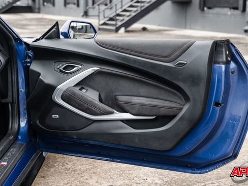 Used 2020 Chevrolet Camaro ZL1 image 81