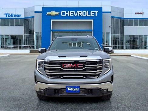 New 2026 GMC Sierra 1500 SLT image 3