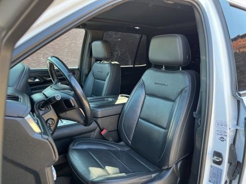 Used 2022 GMC Yukon Denali w/ Denali Premium Package RWD image 14