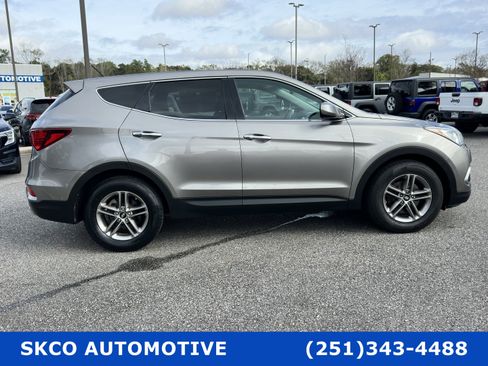 Used 2018 Hyundai Santa Fe Sport image 6