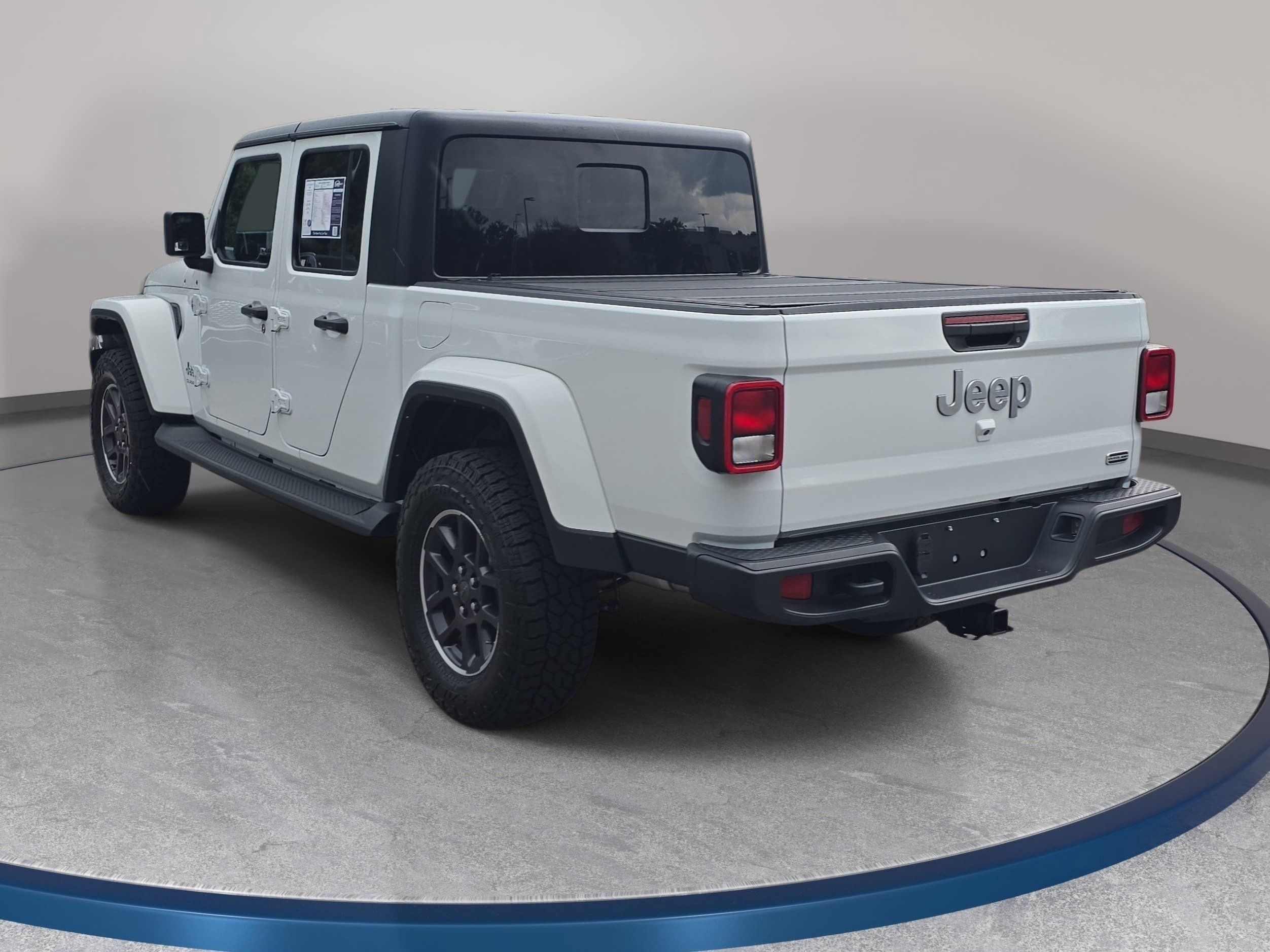 Used 2022 Jeep Gladiator Overland w/ Popular Equipment Package AWD/4WD image 7
