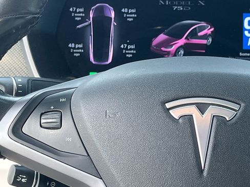 Used 2018 Tesla Model X 75D image 19